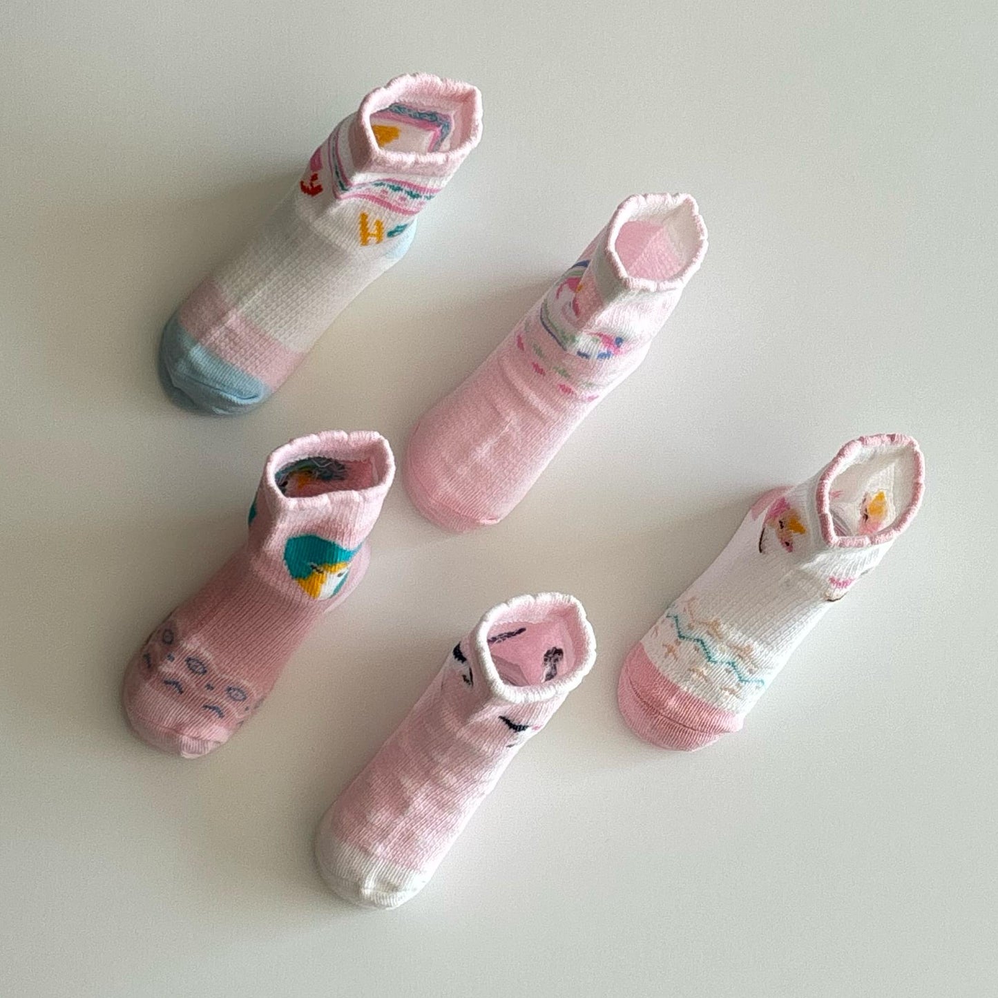 Shimmering unicorn baby socks